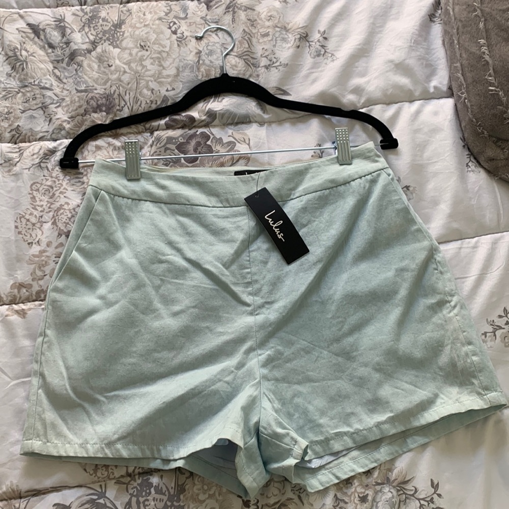 Brand New Lulu’s shorts